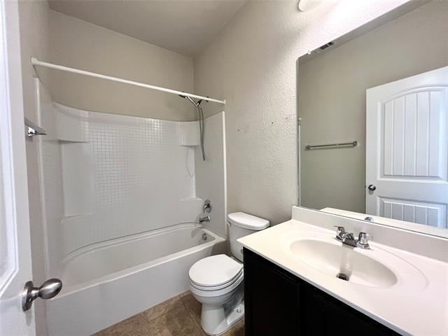 Building Photo - 1004 Bruni Ct