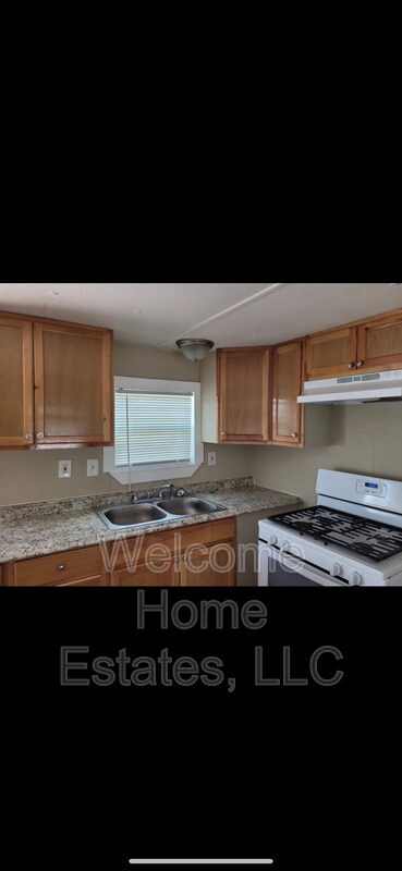 Building Photo - 3311 N Flowing Wells Rd