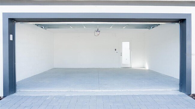 Building Photo - 583 Pothos St