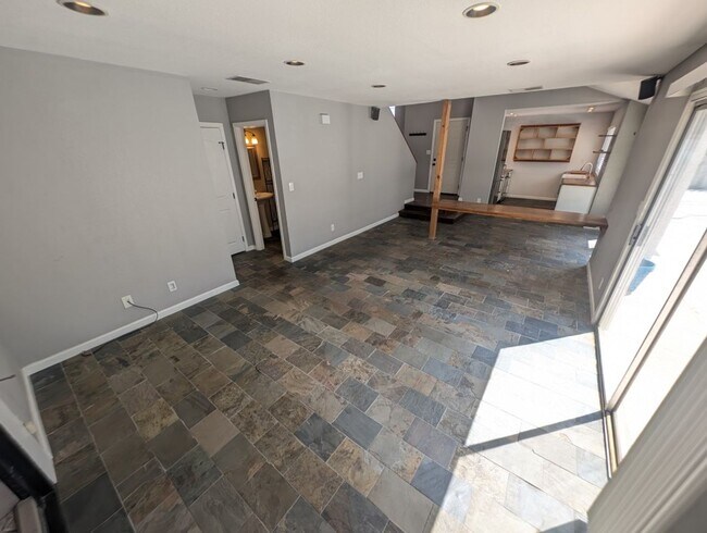 Building Photo - 9509 Lazy River Dr