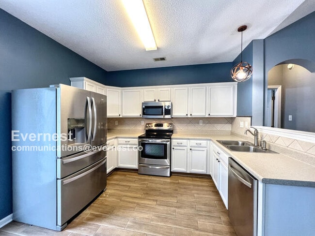 Building Photo - 4866 Water Brook Cir