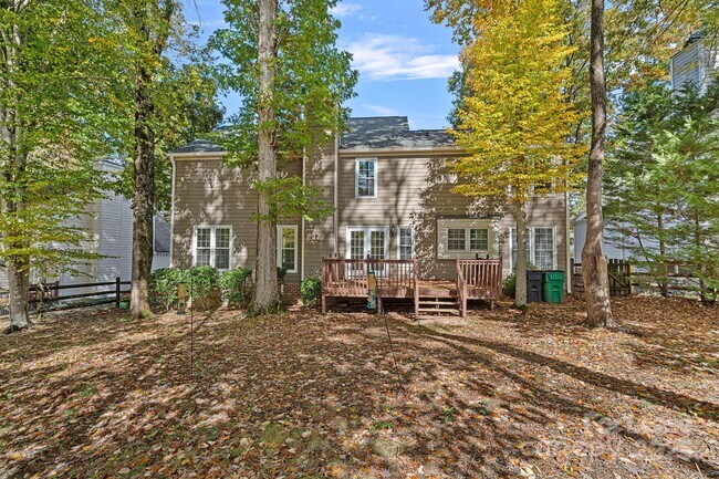 Building Photo - 7117 Kinsmore Ln