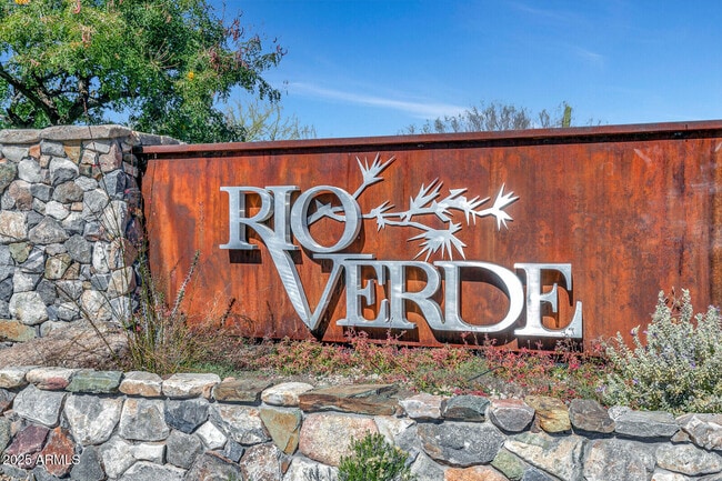 Building Photo - 25409 N Quail Haven Dr