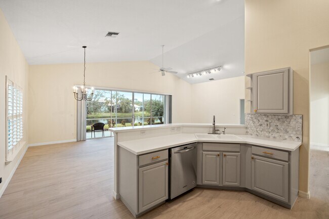 Building Photo - 6234 Sturbridge Ct