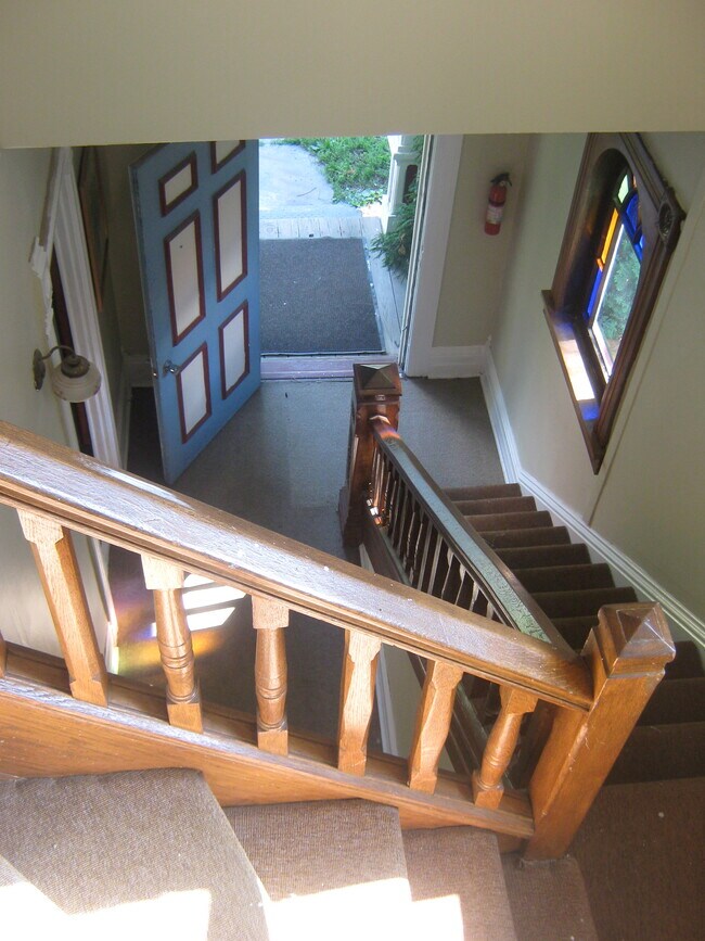 Building Photo - 82 E Lorain St