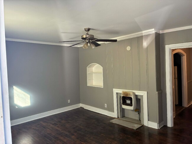 Building Photo - 1903-1905 S Booker St