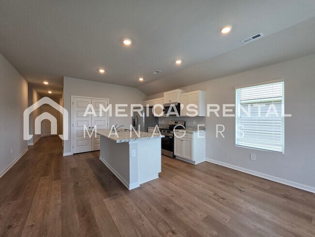 Building Photo - 4025 River Bend Rd