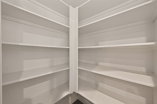 Building Photo - 13129 Leisure Cove Dr