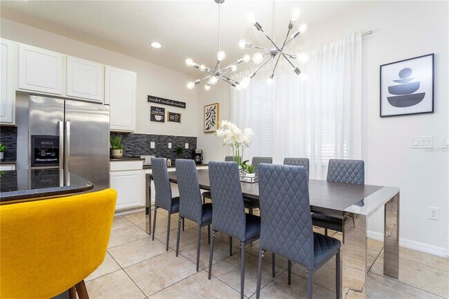 Building Photo - 650 Las Fuentes Dr