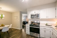 Building Photo - Apartments of Westgrove