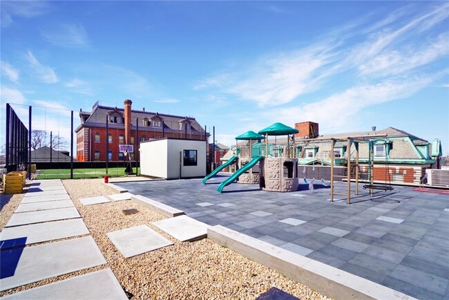Building Photo - 1238 63rd St