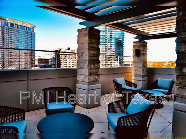 Building Photo - 360 Nueces St