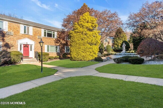 Building Photo - 283 Spring St