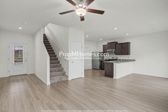 Building Photo - Modern Three Bedroom in Gresham's Newest Community!