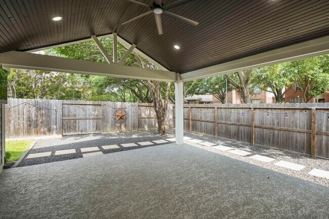 Building Photo - 5802 Sawyer Bend Ln