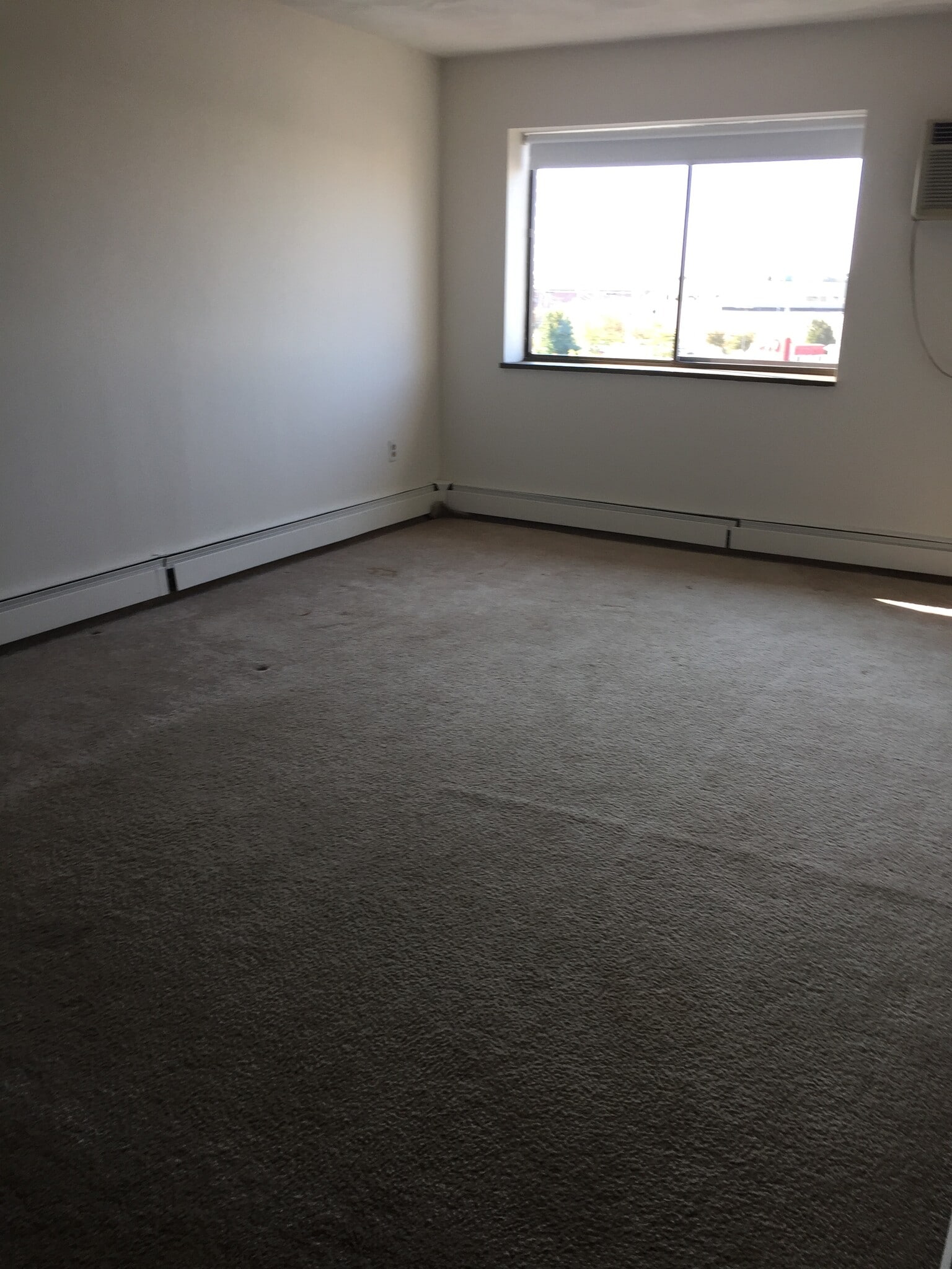 living room - 320 Salem St