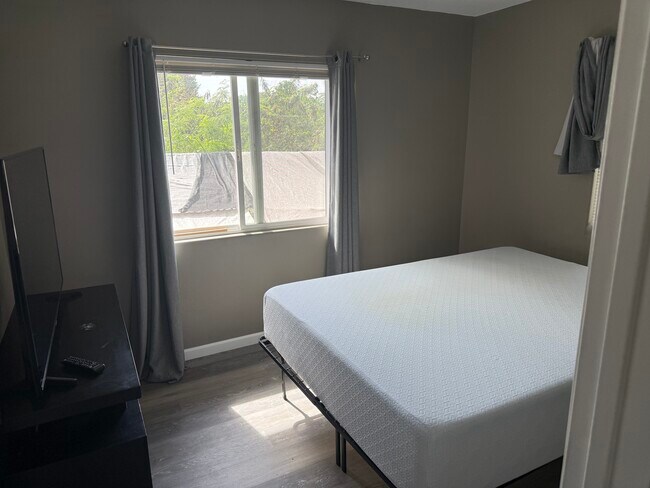 Main Bedroom - 73-1006 Ahikawa St