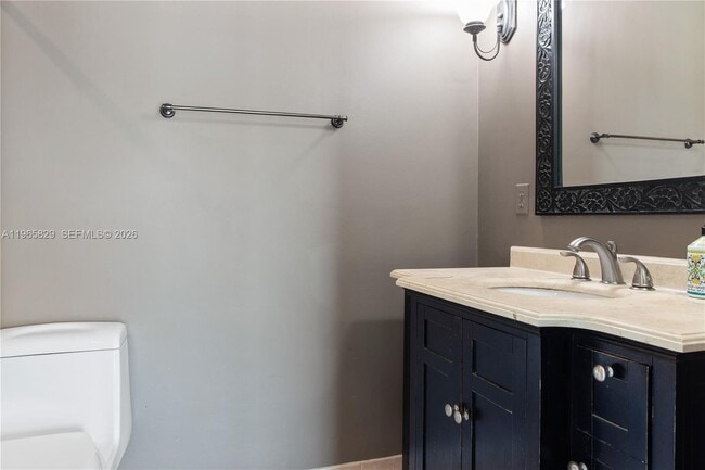 Building Photo - 2162 W 60th St