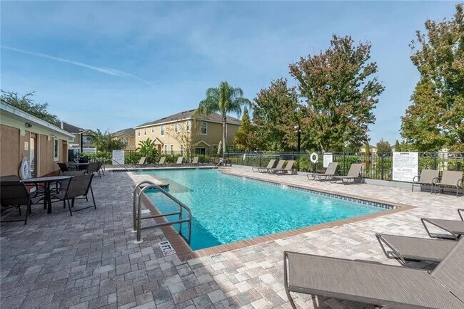 Building Photo - 6729 Eagle Feather Dr
