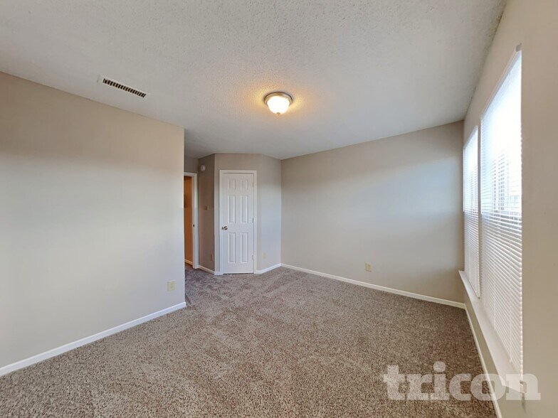 Building Photo - 6219 Monteo Ln