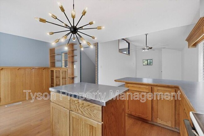 Building Photo - 9230 Osuna Pl NE