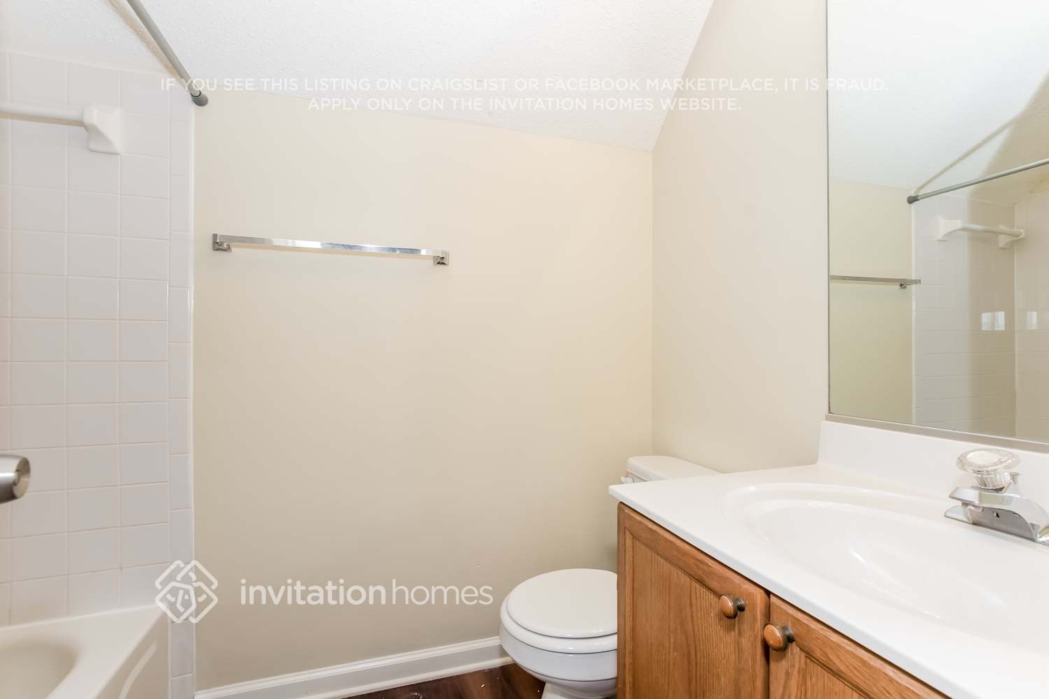 Building Photo - 216 Bradford Glyn Dr