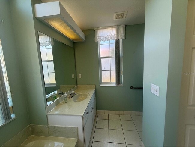 Building Photo - 6541 SW 111th Loop