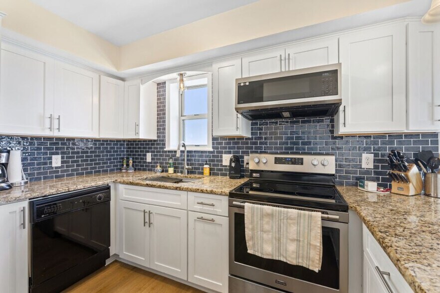 Building Photo - 1516 Sandpiper Ln