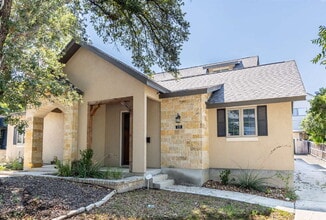 Building Photo - 128 Elizabeth Rd