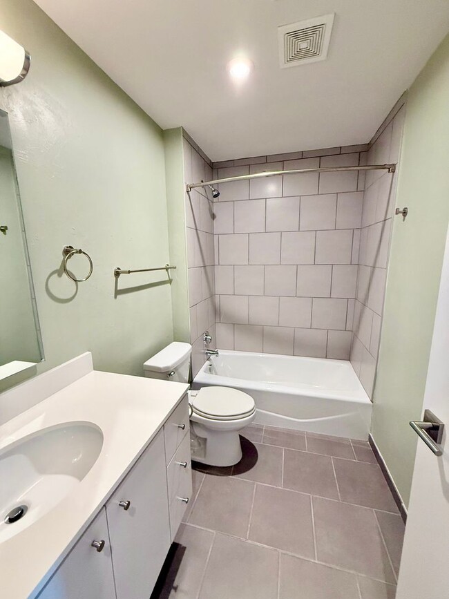 Building Photo - Large, Two-Story Condo in Downtown OKC, Civc Centre Flats!!