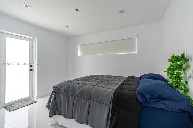 Building Photo - 11531 SW 93rd St