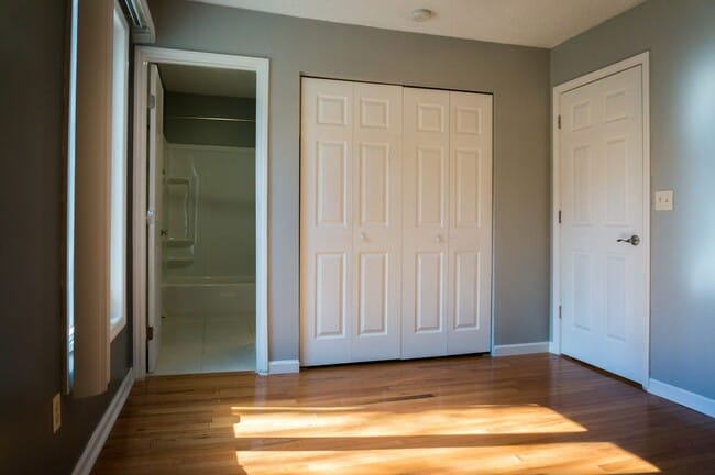 Building Photo - Charming Townhouse in Arden with Swimming ...