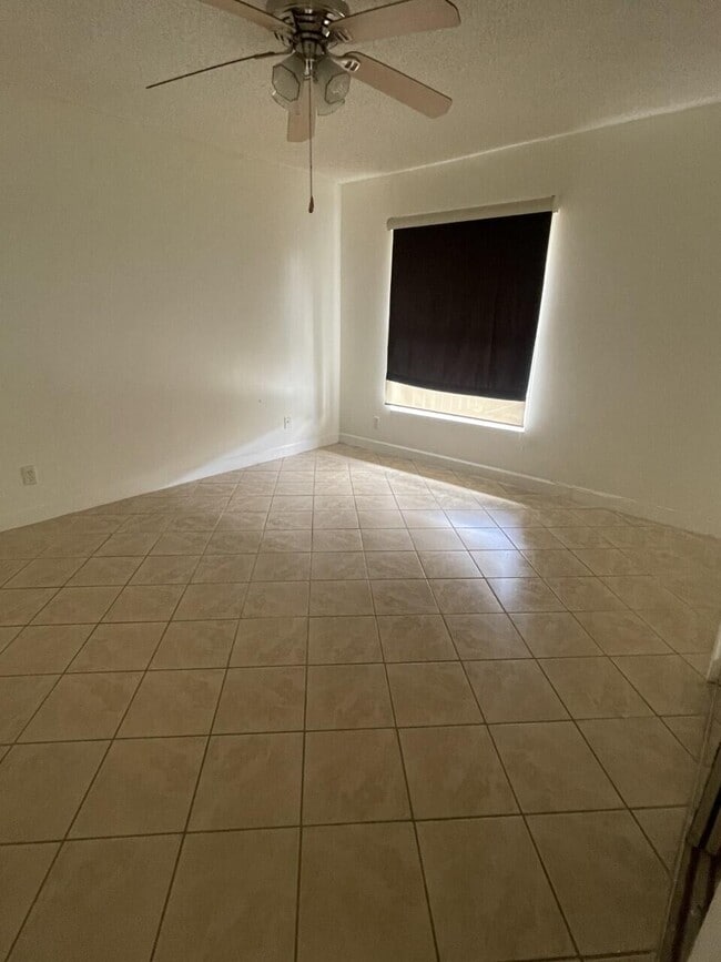 Building Photo - 5691 Stonington Way