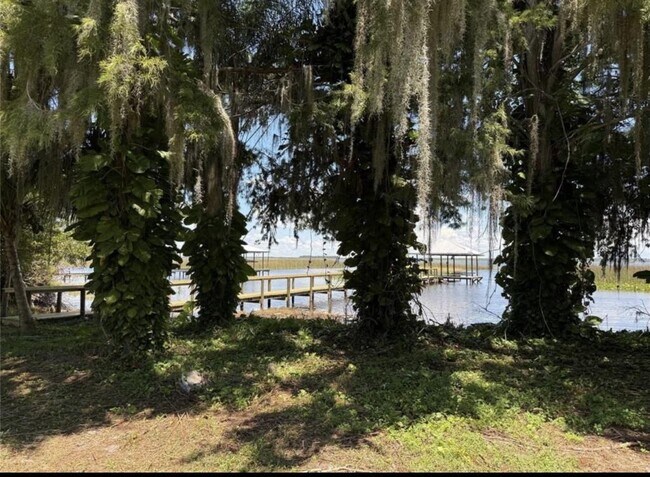 Building Photo - 1617 Birch St