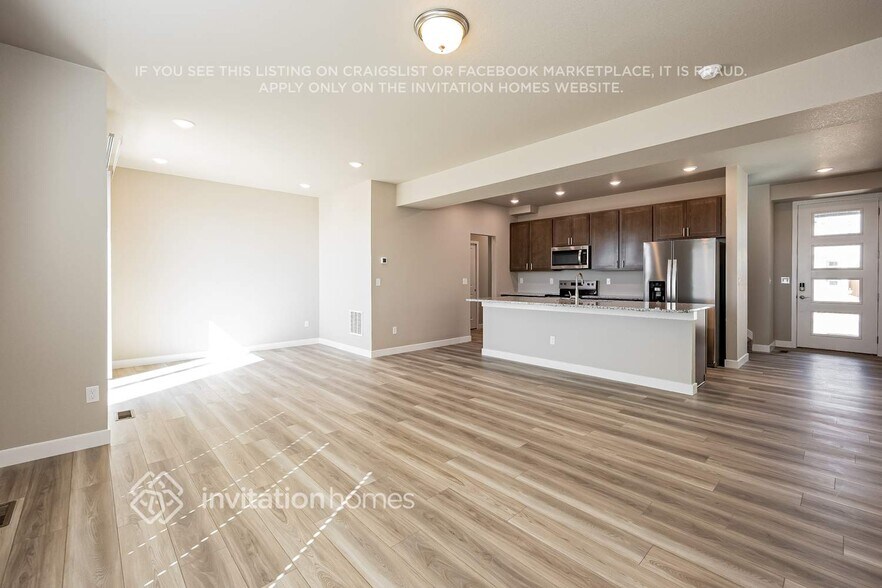 Building Photo - 13623 Arriba Dr