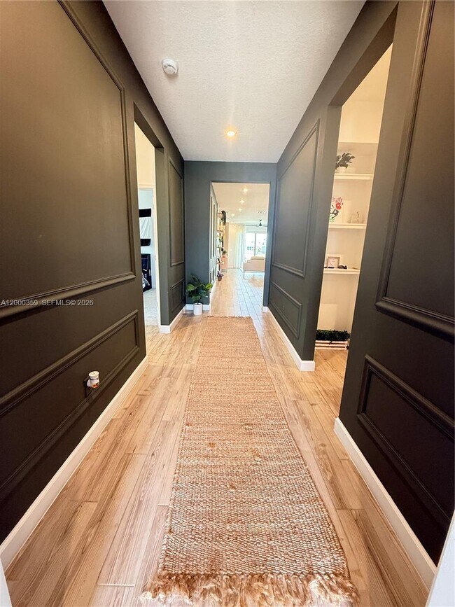 Building Photo - 10503 SW Orana Dr