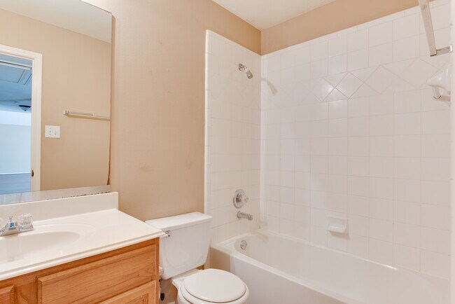 Building Photo - 6611 Amberfield Ln