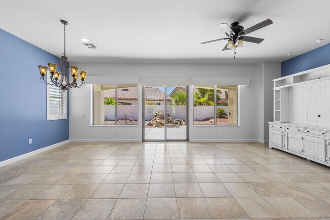 Building Photo - 40378 Corte San Carlos