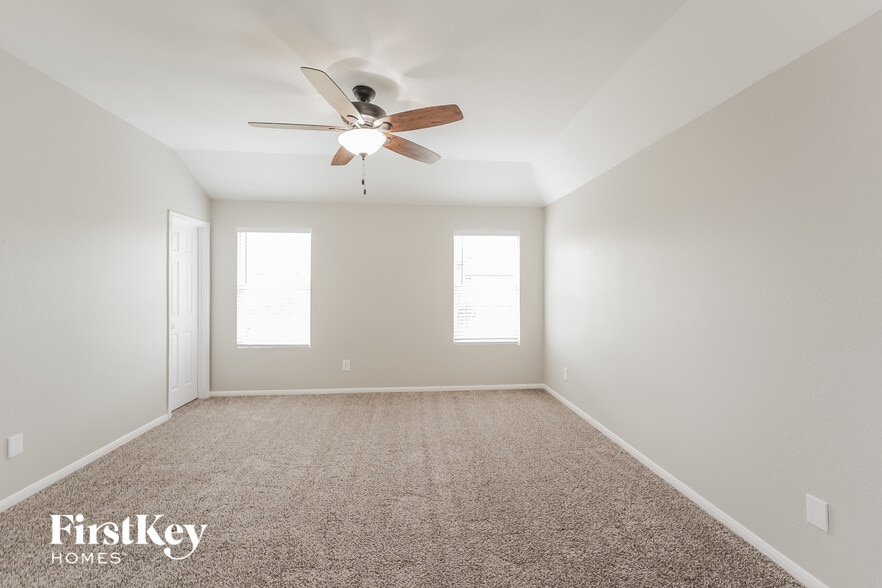 Building Photo - 3331 Dale Ridge Trail