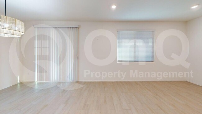 Building Photo - 8768 E Stone Meadow Cir