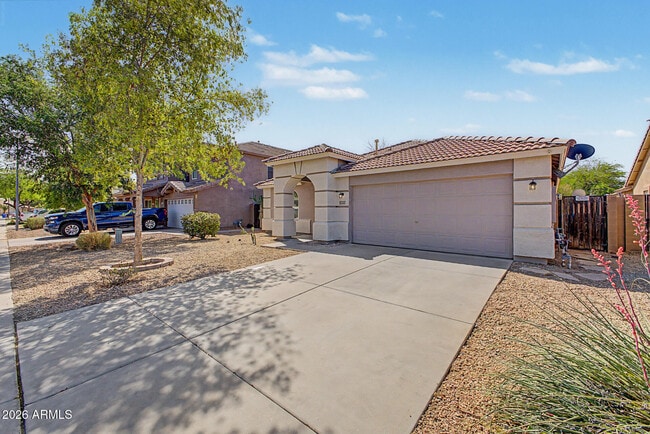 Building Photo - 15337 W Poinsettia Dr