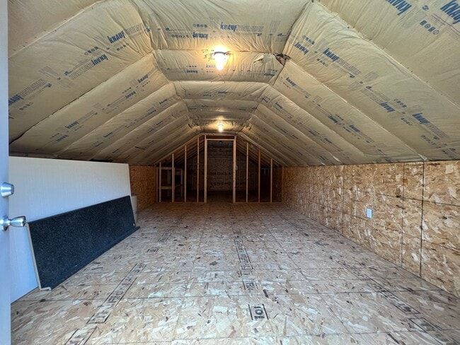 Building Photo - Lovely North Fargo Home
