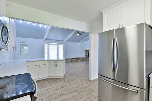 Building Photo - Complete RENOVATION only a few years ago!  Large bedrooms!