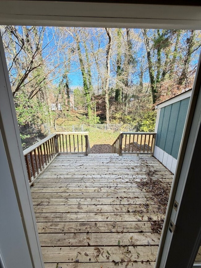 Building Photo - 5 Points Duplex