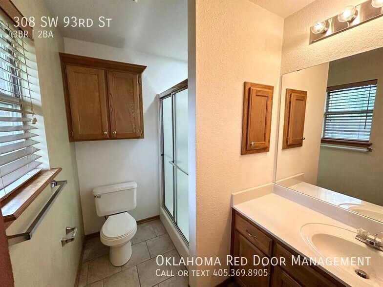 Building Photo - 308 SW 93rd St