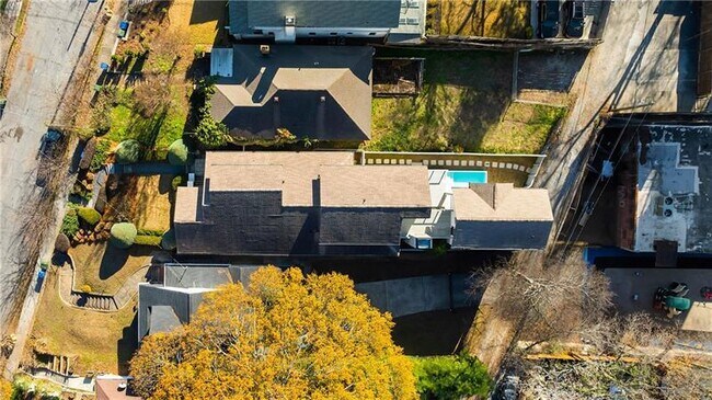 Building Photo - 636 Kennesaw Ave NE