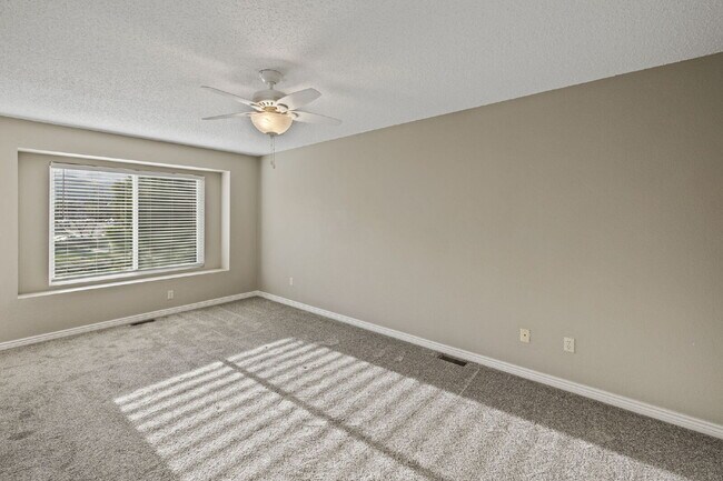 Building Photo - Convenient, Comfortable, and Close to Fort Carson and I-25! – 3BR Tri-Level in Colorado Springs!