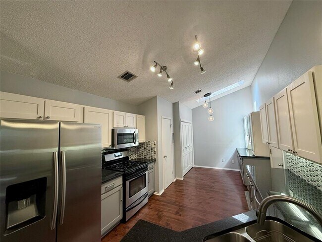 Building Photo - 2305 Rick Whinery Dr