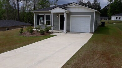 Building Photo - 2414