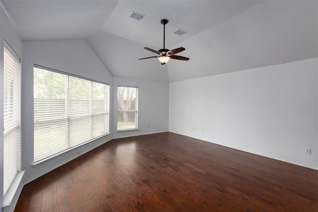 Building Photo - 1433 Woodmont Dr